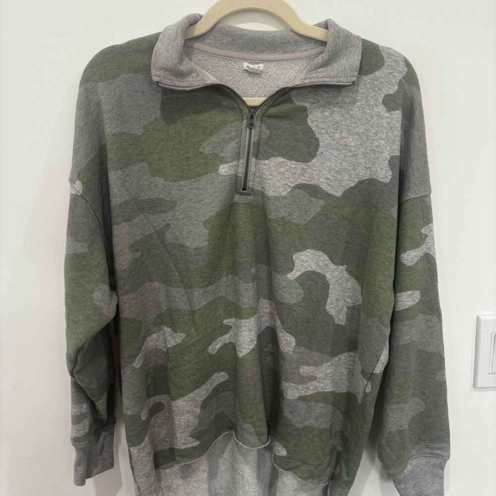Aerie Camo Quarter Zip Sweatshirt Women's Size Small Pullover
